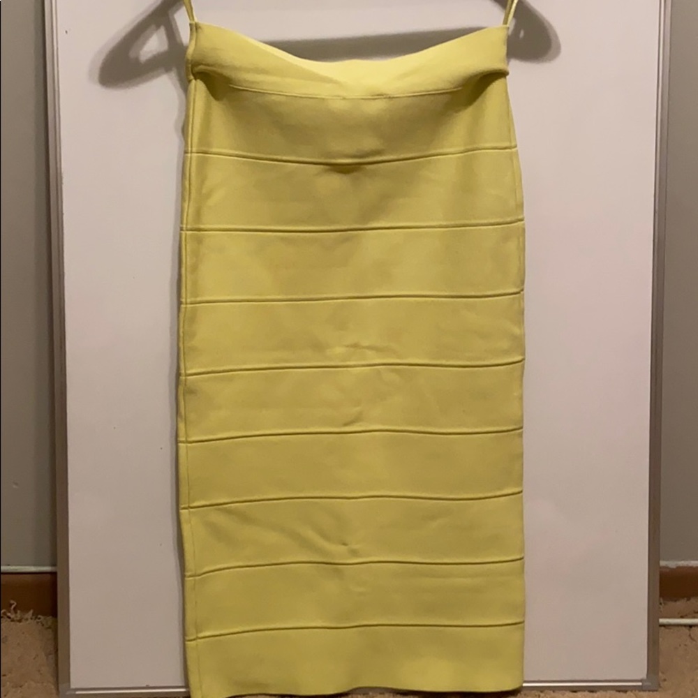 Bcbgmaxazria bodycon skirt